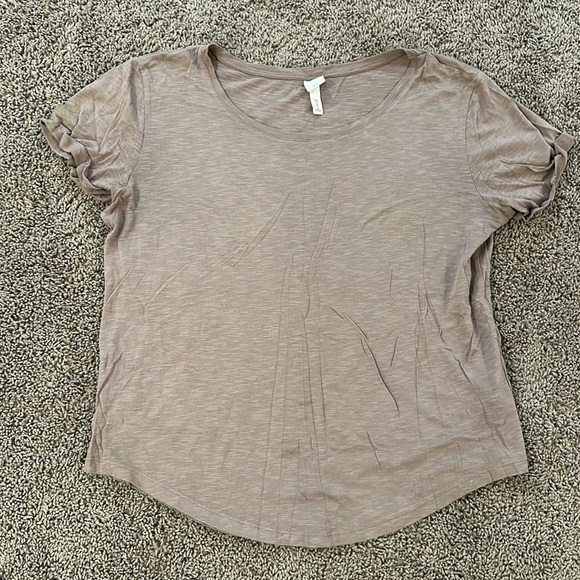 H&M tee - Picture 1 of 2